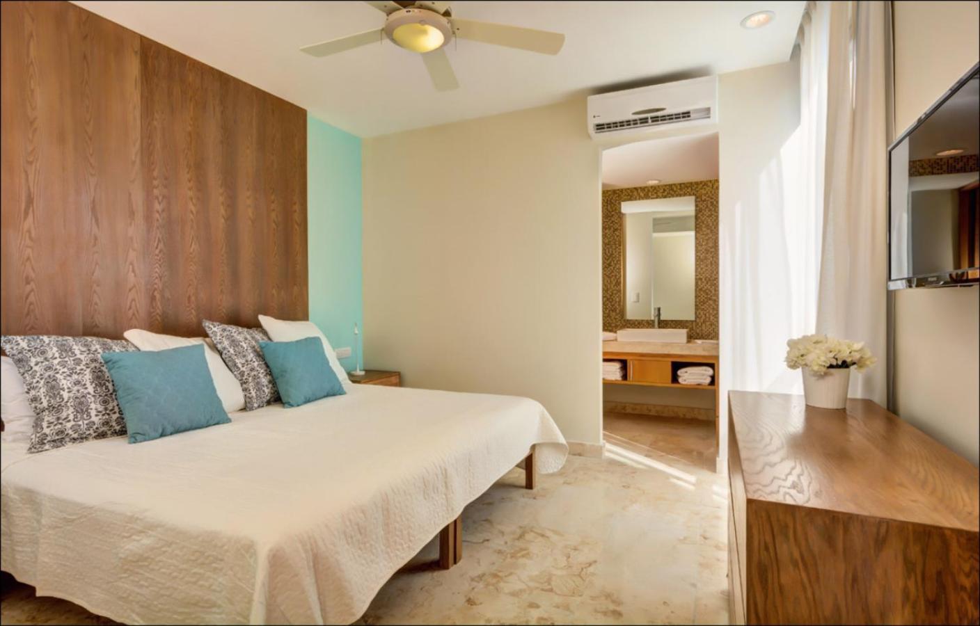 Anah Suites By Las Flores Vacation Rentals Playa del Carmen Bilik gambar